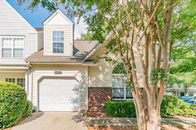 Main picture of 8289 Christmas Ct