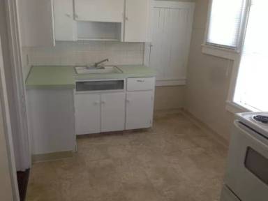 Main picture of 2472 2nd St