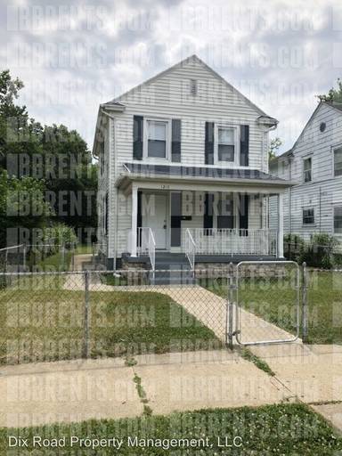 Main picture of 1213 Woodside Blvd