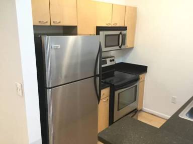 Main picture of T & E Apartments