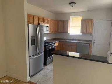 Main picture of 6019 Ross St