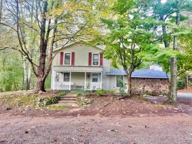 Main picture of 308 Forest Dr