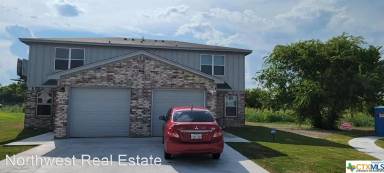 Main picture of 2813 Leroy Cir