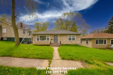 Main picture of 4216 Pennsylvania St