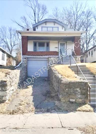 Main picture of 5225 Wayne Ave