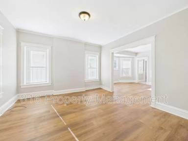 Main picture of 2712 Park Ave