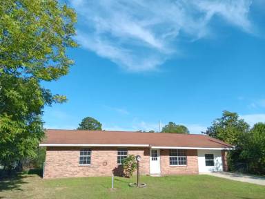 Main picture of 252 Sanders Rd