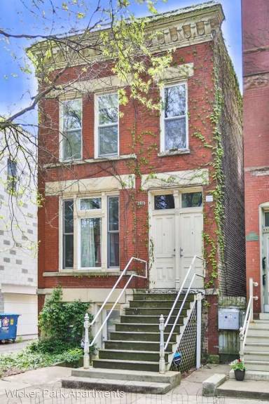 Main picture of 2015 W Potomac Ave