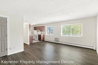 Main picture of 2880 Eliot Cir