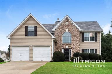 Main picture of 725 Lake Joyce Ln