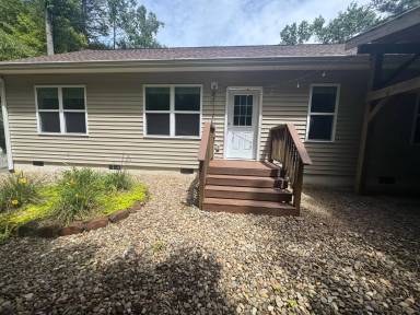 Main picture of 221 Indian Ridge Trl