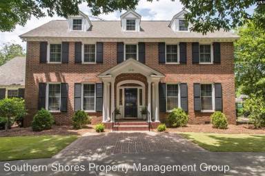 Main picture of 2115 Pinehurst Dr