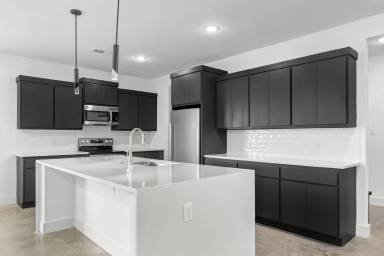 Main picture of 3007 Alpha Wolf Ct