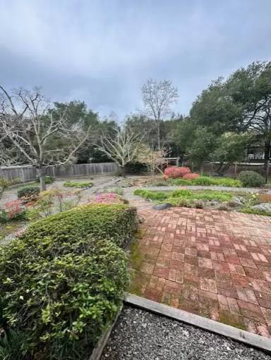 Main picture of 427 Candlelight Dr