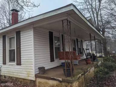 Main picture of 1006 1/2 W A St