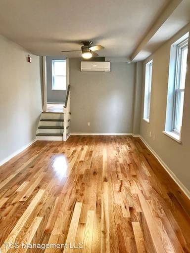 Main picture of 554 N 16th St