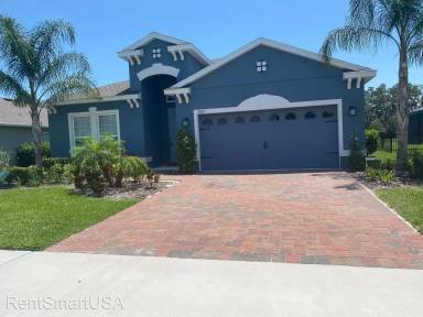 Main picture of 2304 Tudor Rose Dr