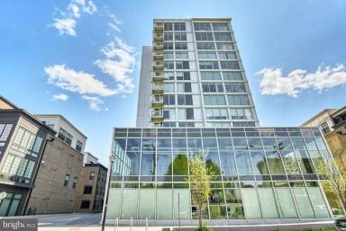 Main picture of 925 N Fairfax St Apartments