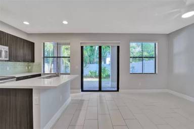 Main picture of 4743 NW 59th St