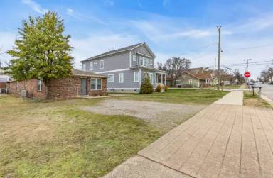 Main picture of 3704 Park Ave