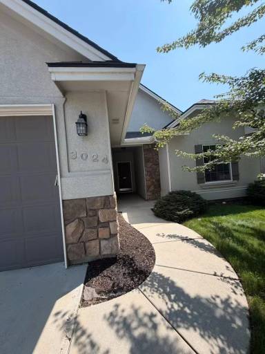 Main picture of 3024 N Christian Way