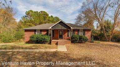 Main picture of 377 Henderson Rd
