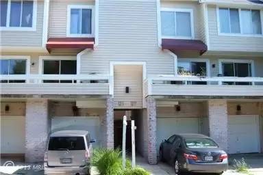 Main picture of 9803 Lake Shore Dr