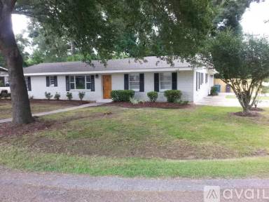 Main picture of 817 Alice Dr