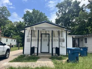 Main picture of 108 Tillison St