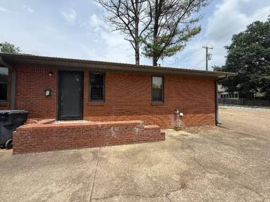 Main picture of 1005 Flint St