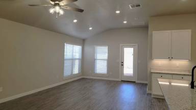 Main picture of 3703 Urbana Pl