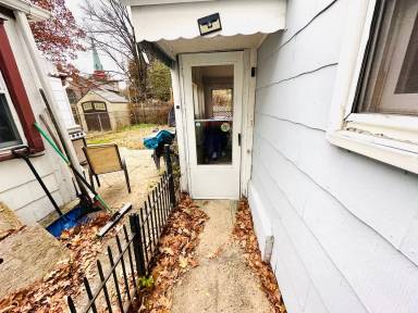 Main picture of 234 Franklin St