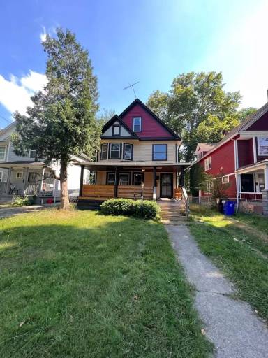 Main picture of 10630 Tacoma Ave