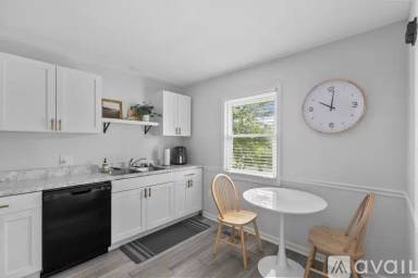 Main picture of 6614 Cahaba Valley Rd