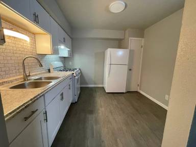 Main picture of Captains Cove Apartments