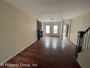Main picture of 855 E Willard St