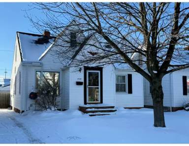 Main picture of 1520 Woodrow Ave