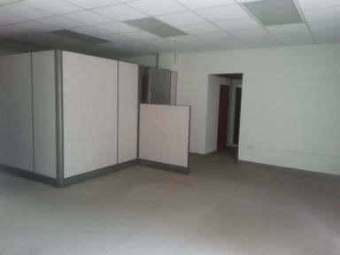 Main picture of 35 N Broad St