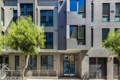 Main picture of 120 10th St