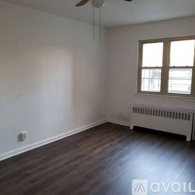Main picture of 2938 Fenton Ave