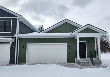 Main picture of 2361 Lake Rd