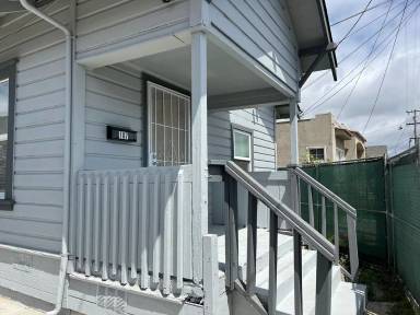 Main picture of 107 Grant St