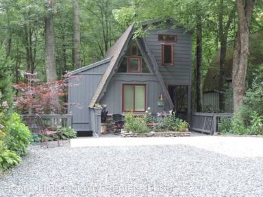 Main picture of 408 Roaring River Dr