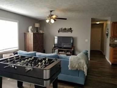 Main picture of 213 Wintergreen Dr