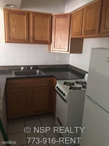 Main picture of 6830 N Sheridan Rd Apartments