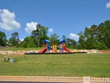 Main picture of 2528 Churchill Cir