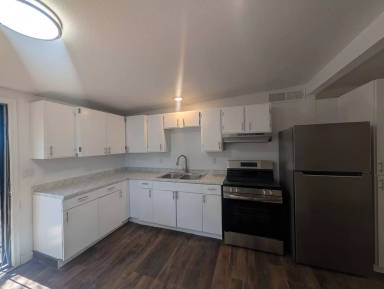 Main picture of 4574 E Lester St