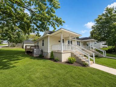 Main picture of 3512 Ruby Way 3514 Ruby Way