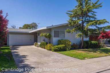Main picture of 2340 Holland St
