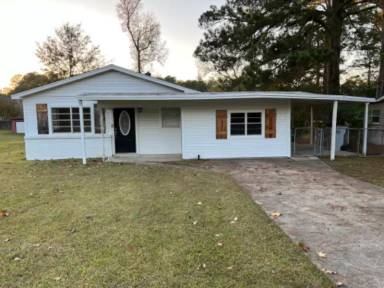 Main picture of 125 Fairlane Dr